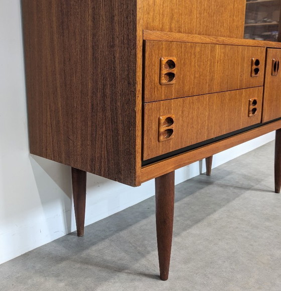 Image 1 of Kompaktes Teak-Highboard im Mid-Century-Modern-Stil