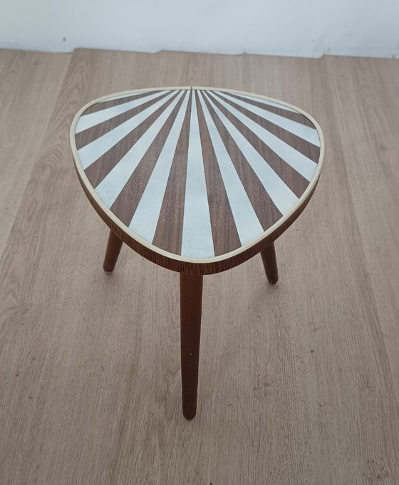 Fifties side table with setting sun motif, PGH Akti, Wood, Brown (photo 6 of 8)