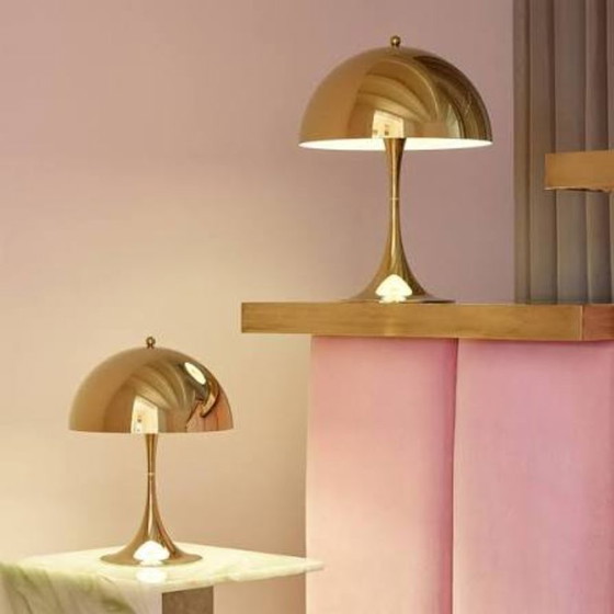 Louis Poulsen - Panthella 320 Table Lamp - Brass Metallised - New in Box – Aluminium (photo 2 of 5)