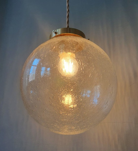 Image 1 of Vintage plafond hanglamp van getextureerd / bubbelglas - Mid Century