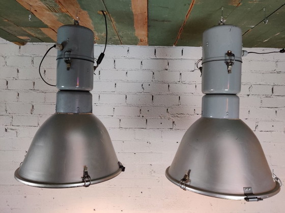 Image 1 of Lampada industriale da fabbrica 2 pezzi