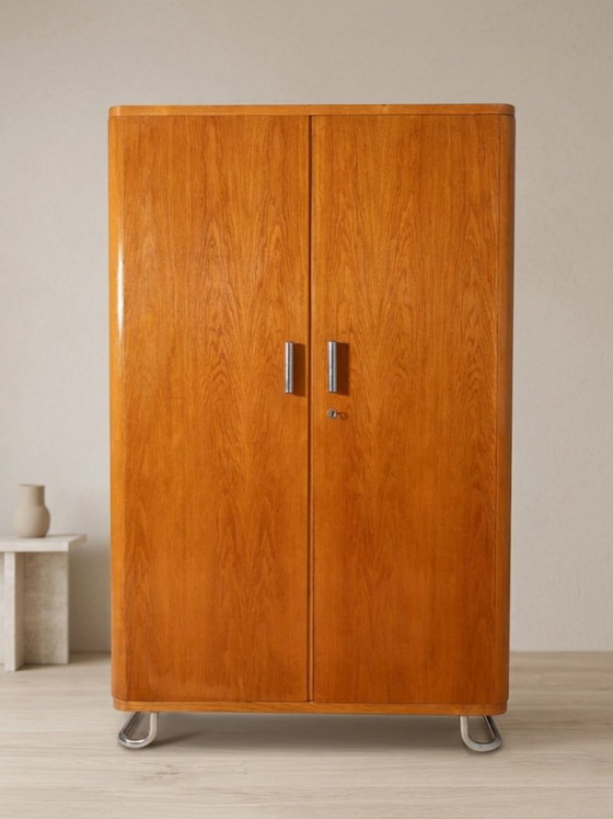Image 1 of Funktionalistischer Kleiderschrank von Vichr & spol., Kleiderschrank im Bauhaus-Stil, Tschechoslowakei der 1930er Jahre
