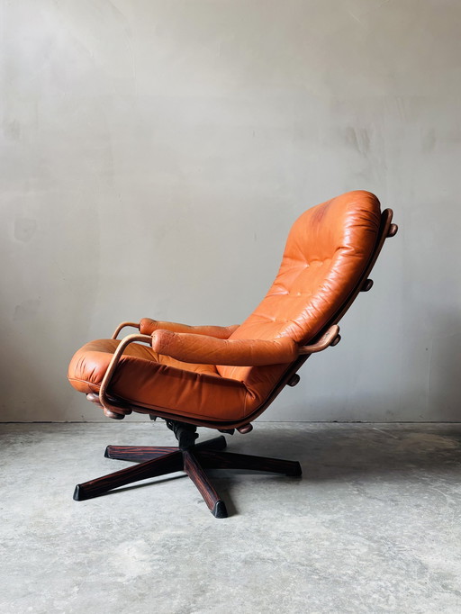 Fauteuil Göte Möbler, design suédois, moderne du milieu du siècle, pivotant, cuir