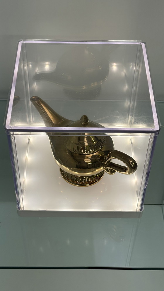 Image 1 of Scatola vetrina Synas design Ikea quadrata con luci LED