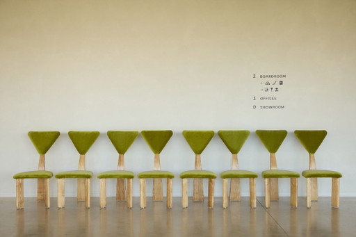 Hipnos & Nicte Home – Vannia Inverse Designstuhl | Olivgrüner Samt