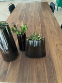 Se vende mesa de comedor de diseño de gran tamaño.