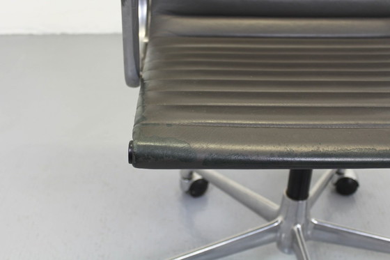 Image 1 of Ea117 bureaustoelen ICF Charles & Ray Eames Seats