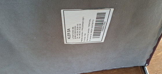 Image 1 of Fauteuil design en cuir de Kler Sa.