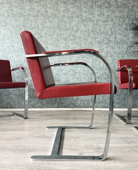 Image 1 of Ensemble de 4 fauteuils Brno vintage de Fasem en cuir rouge