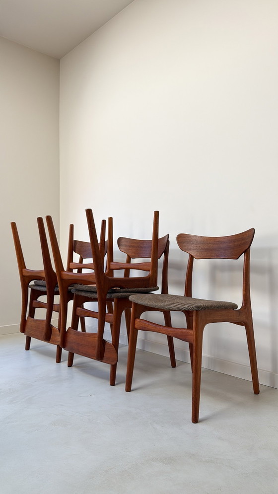 Sei sedie vintage in legno di teak danesi di Schiønning & Elgaard – Sedie da pranzo, Wood, Textile (photo 8 of 11)