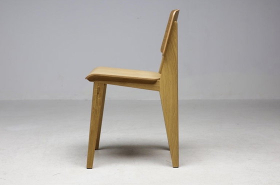 Image 1 of Chaise longue Vitra Jean Prouvé, totalmente de madera de roble natural: artesanía atemporal en roble macizo.