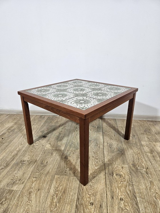 Teak Table with Ceramics, Denmark, 1960s – Coffee table books, Wood, Scandinavian (photo 2 of 14)