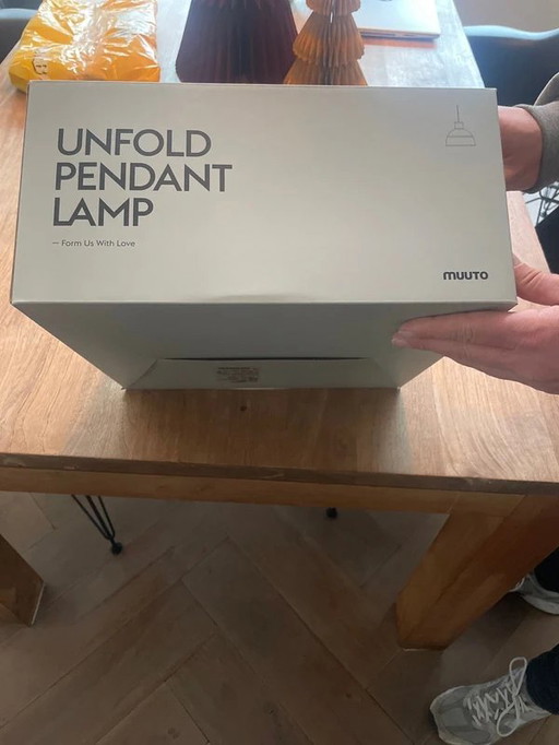 5 x Muuto Unfold Lamp couleur noir