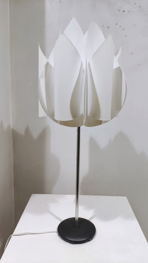 Image 1 of Ikea Knappa Tulip