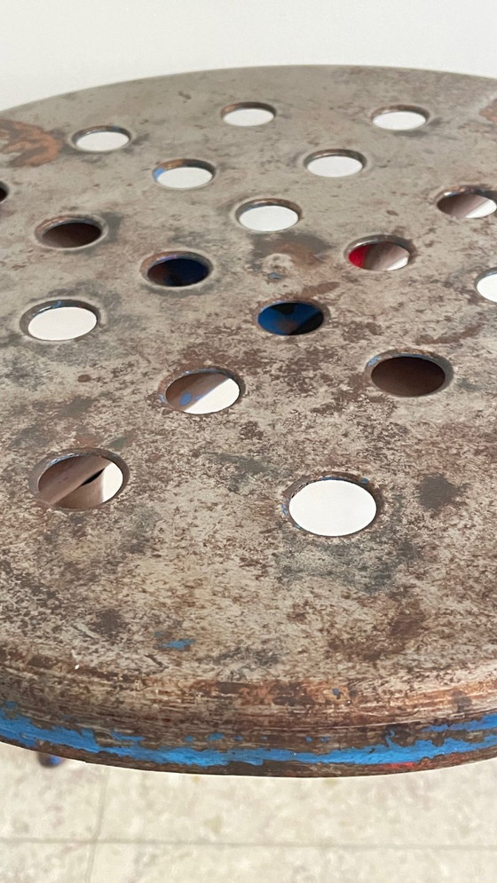 Image 1 of Paar industriële stalen PATINE TABOURETS Blauw & Chocolade VINTAGE