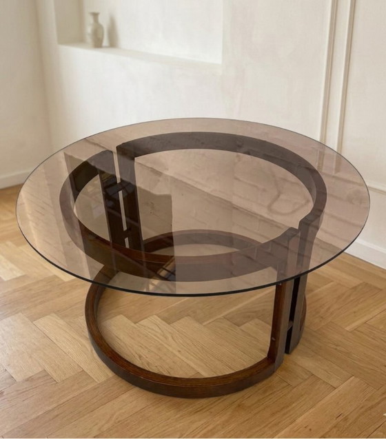Image 1 of Table basse ronde vintage des années 1970 avec plateau en verre fumé