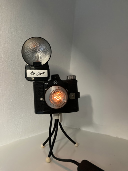 Camera lamp Agfa camera with tripod