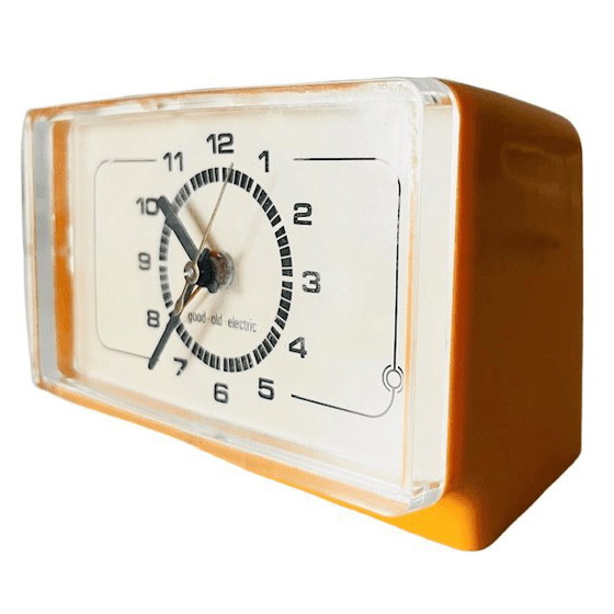 Image 1 of Vintage mid-century electric alarm clock Good-old-Electric plastic yellow 1970s