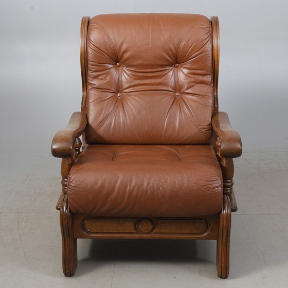 Image 1 of Sessel aus Eiche und Leder – Skandinavisch inspirierter Lounge-Klassiker – Warmer Holz- und Lederkontrast