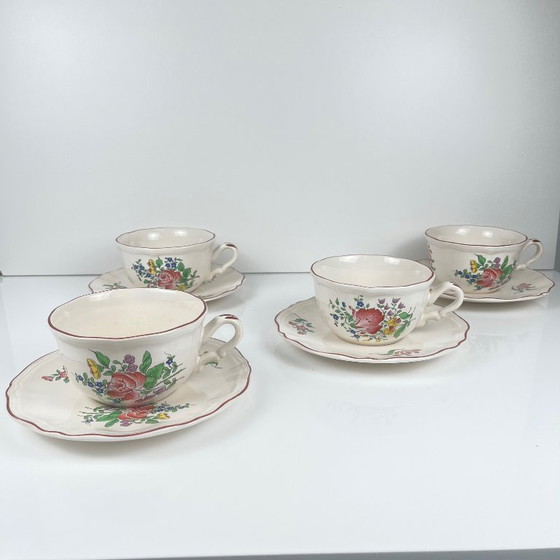 Image 1 of Set of 4 large cups with saucers, Streetlight model by KG Lunéville