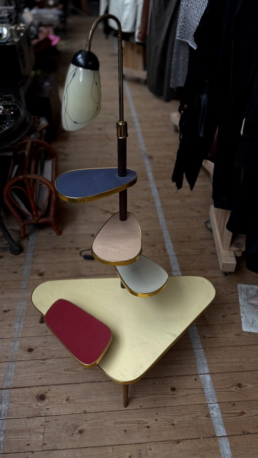 Porte-plantes ouest-allemand des années 1950 / Blumenetagere avec lampe intégrée – plantentafel, Wool, Metal (photo 2 of 5)