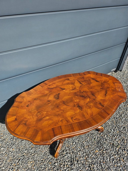 Tavolino da caffè in noce massello