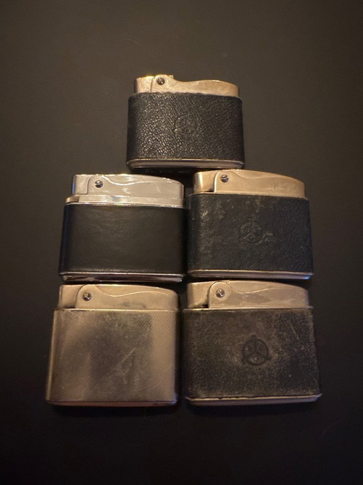 Vintage-Feuerzeuge – decoratieve objecten, Leather, Metal