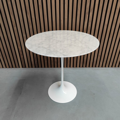 Knoll Saarinen tafel