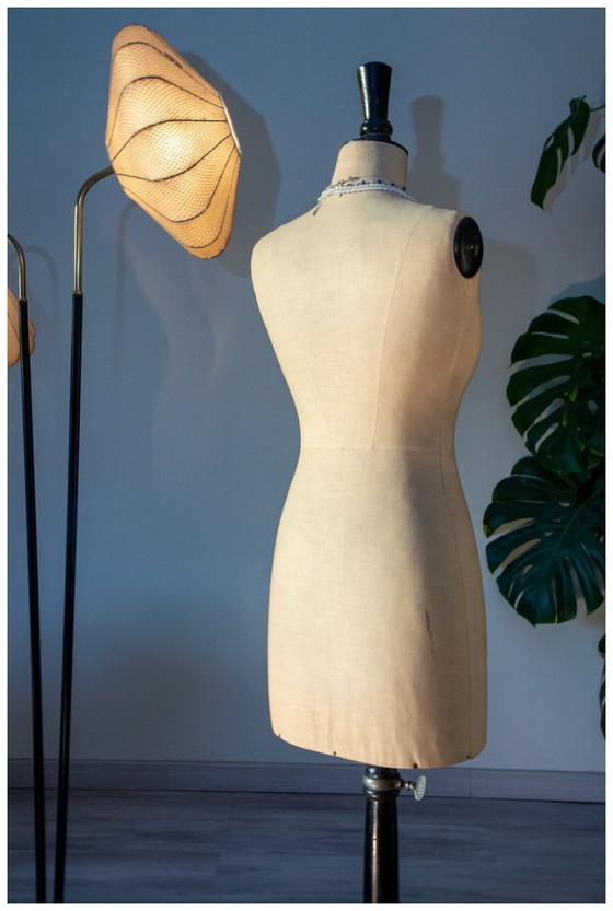 Image 1 of Mannequin Girard Paris, pour "Au bon marché" début 20 -ème (image 1) Mannequin Girard Paris, pour "Au bon marché" début 20 -ème 