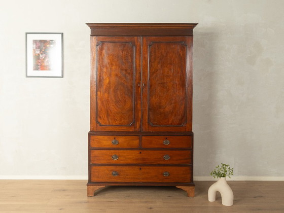 Wäscheschrank aus den 1840er Jahren, viktorianisch, Kleiderschränke, Holz, Braun, Vintage (Foto 2 von 11)