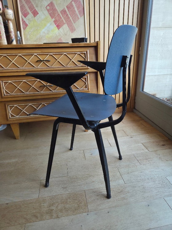Revolt Chairs Friso Kramer – Ahrend, Armchairs, Metal, Plastic (photo 4 of 6)