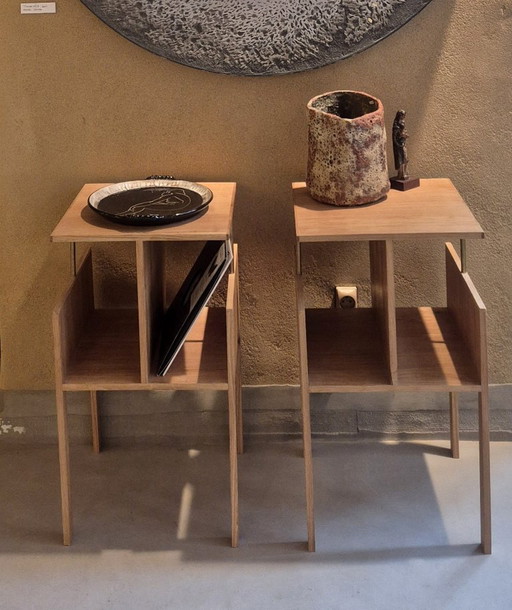 Nachtkastje, bibus of genummerd Modernistisch bijzettafeltje