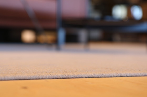 Image 1 of Tapis Lady Grey de marque privée - 300x400