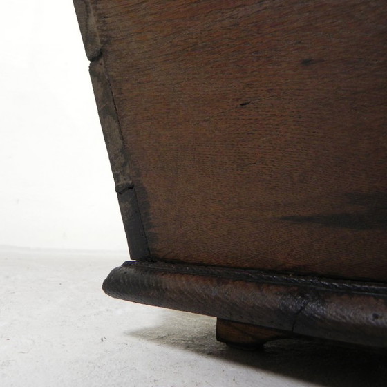 Image 1 of Alte Eichentruhe, Trog, Deckentruhe aus dem 19. Jahrhundert