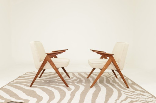 Fauteuils Mid Century chaise longue vintage en écru ensemble de 2 chaises, entièrement restaurées