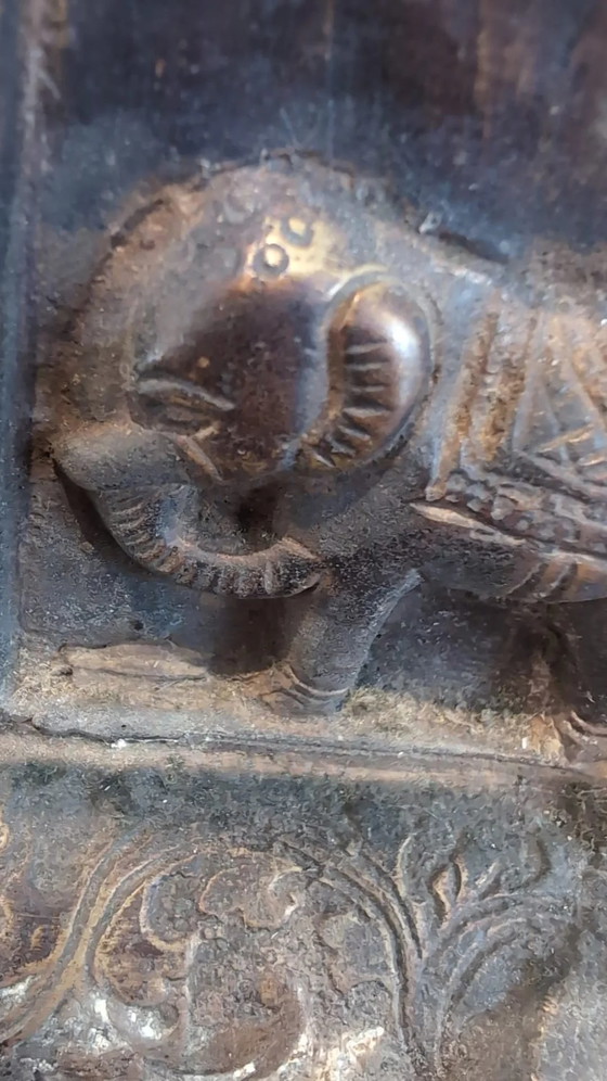 Antiker Himalaya Bronze Buddha – ca. 500 Jahre alt – Westtibetische / Mustang Tradition – Bildhauerei (photo 17 of 23)
