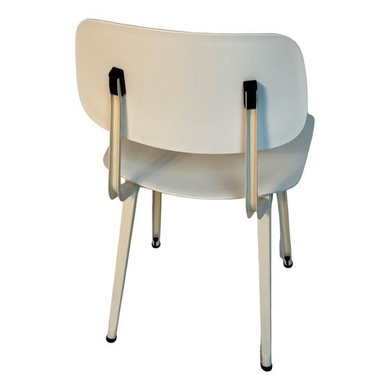 Image 1 of Friso Kramer - Ahrend - Revolt Stuhl - Weiß - Mehrere auf Lager!