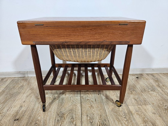 Image 1 of Armario de costura de la década de 1950, Ejvind A. Johansson para Vitze, Dinamarca.