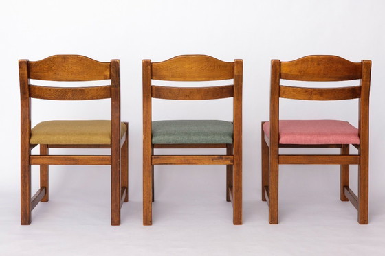 Image 1 of Set van 5 vintage eetkamerstoelen, jaren 60-70 | Kleurrijke gestoffeerde stoelen uit het midden van de vorige eeuw in gebeitst b