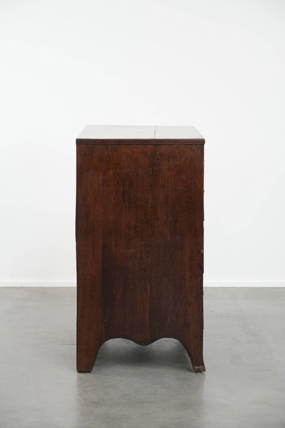 Image 1 of Antique English chest of drawers with 5 drawers and a beautiful color scheme