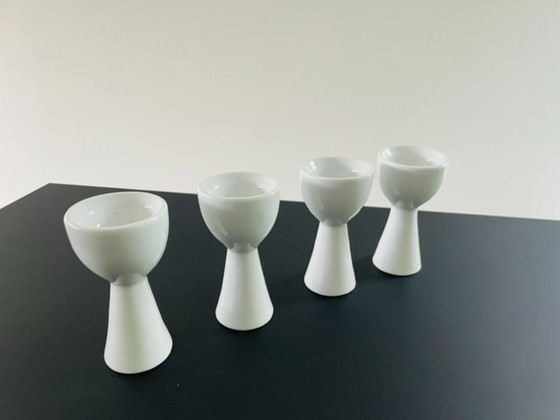 Image 1 of Set van 4 handgemaakte keramieken eierdopjes wit glazuur