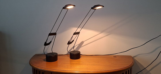 Image 1 of Un juego de lámparas de escritorio "Dove"