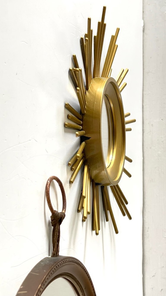 Image 1 of Vintage gouden spiegels met zonnestralenmotief