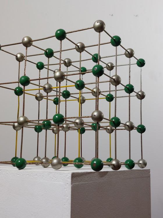 Image 1 of Large square old patinated teaching model, structural model, chemistry, physics, school model