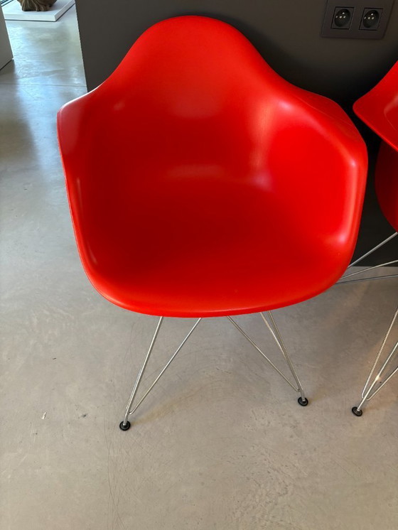Image 1 of 2 x Vitra Eames DAR stoelen, rood