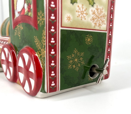 Image 1 of Locomotiva in porcellana Villeroy & Boch "Nostalgic Melody" con carillon (rara)