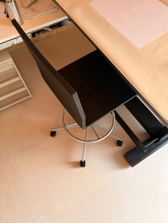 Image 1 of Vitra. 04 Counter chair Maarten van Severen