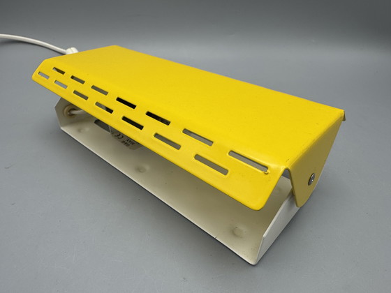 Image 1 of Lampada da parete/lampada da comodino gialla anni '70