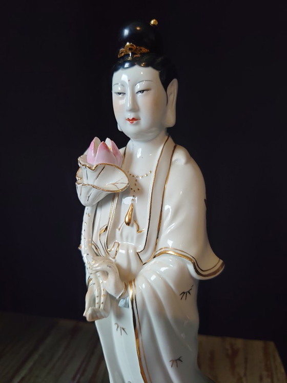 Image 1 of Vintage porcelain statues Guanyin (mirrored)