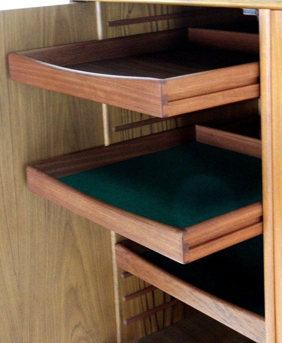 Image 1 of Credenza Svend Aage Madsen per K. Knudsen & Son, design vintage danese